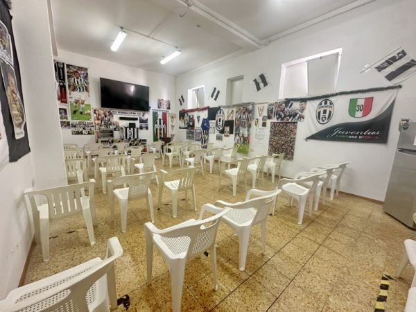 MASSA MARITTIMA AMPIO LABORATORIO CON POSSIBILITA' DI TRASFORMAZIONE IN CIVILE ABITAZIONE