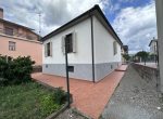 BAGNO DI GAVORRANO VENDESI VILLETTA INDIPENDENTE CON AMPIO GIARDINO